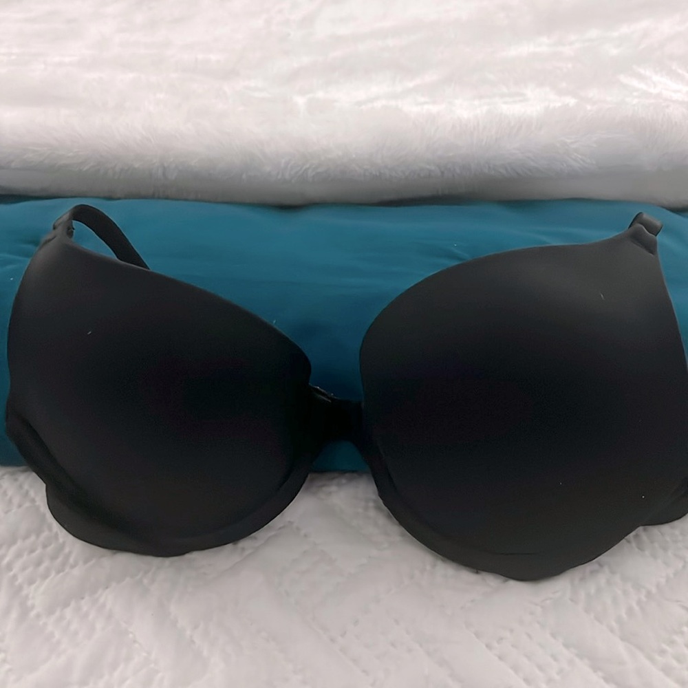 NWOT NEVER WORN